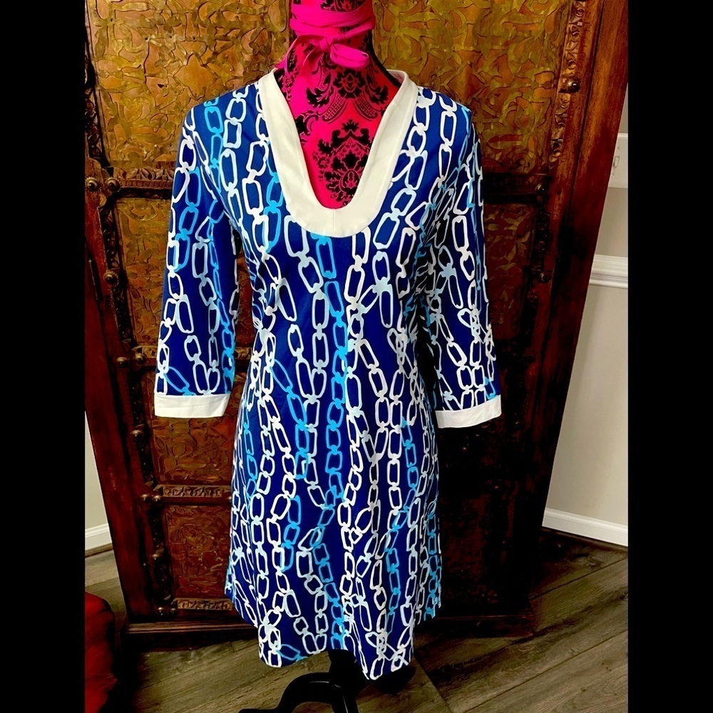 J. McLaughlin Blue and White Chain Print Midi Dress
